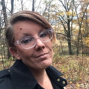 Meet your Posher, Frances